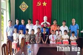 Thủy điện Trung Sơn trao quà trung thu cho thiếu nhi có hoàn cảnh khó khăn