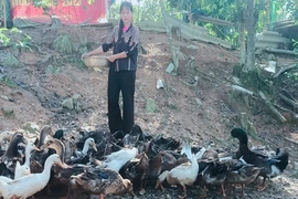 Phụ nữ dân tộc Thổ vượt khó làm giàu
