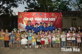 “Đêm hội Trăng Rằm 2025” đến với trẻ em xã Ngọc Liên
