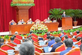 Thông cáo báo chí về ngày làm việc thứ nhất Hội nghị Trung ương 13, khóa XIII