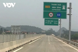Dừng lưu thông đoạn tuyến cao tốc Mai Sơn - Quốc lộ 45 để lắp đặt trạm thu phí