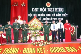 Nêu cao tinh thần tự lực, tự cường, xây dựng xã Cẩm Thủy phát triển toàn diện theo hướng đô thị, văn minh, hiện đại