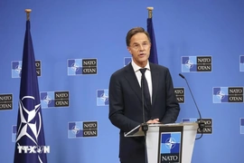 NATO nhóm họp thảo luận mục tiêu chi tiêu quốc phòng và hỗ trợ Ukraine