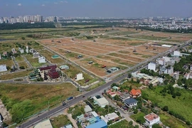 Thành lập các tổ công tác tại thôn, khu phố tham gia chiến dịch làm giàu, làm sạch Cơ sở dữ liệu quốc gia về đất đai