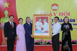 Bí thư Tỉnh ủy Nguyễn Doãn Anh: Tổ dân phố Đội Cung 3 phát huy sức mạnh đoàn kết, xây dựng khu dân cư đáng sống