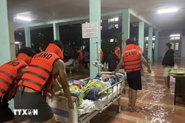 Các cơ sở y tế khu vực Trung Bộ chủ động ứng phó với bão số 13