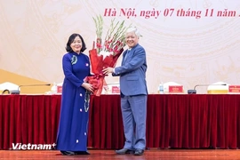 Bà Bùi Thị Minh Hoài giữ chức Chủ tịch Ủy ban Trung ương Mặt trận Tổ quốc Việt Nam