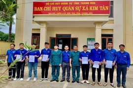 Hơn 1.200 thanh niên viết đơn tình nguyện lên đường nhập ngũ