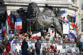 Paris tưởng niệm 10 năm vụ tấn công khủng bố đẫm máu 13/11