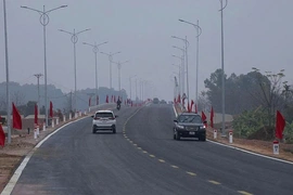 Điểm nhấn kết cấu hạ tầng cho phát triển kinh tế - xã hội