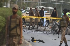 Pakistan truy quét phiến quân gần biên giới Afghanistan