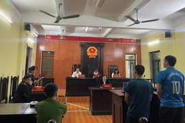 Hai đối tượng phạm tội sử dụng trái phép vũ khí quân dụng lĩnh án