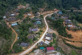 Cuộc “thiên di” lập nên bản làng