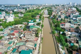 Mỏi mòn chờ tái định cư