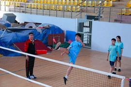 Bộ môn đá cầu nỗ lực vượt khó