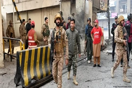 Pakistan dội bom Afghanistan: Ngòi nổ chiến tranh đã chạm lửa?