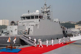 Ấn Độ hạ thủy tàu chiến chống ngầm nội địa đầu tiên INS Mahe