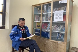 “Ngọn lửa” nhỏ giữ tri thức lớn