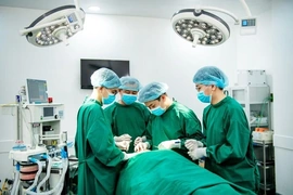 20 năm phát triển thẩm mỹ làm đẹp và phát triển chuyên sâu thẩm mỹ mắt