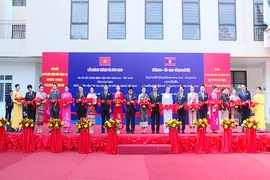 Khánh thành, bàn giao Bệnh viện Hữu nghị Lào - Việt Nam (tỉnh Hủa Phăn)