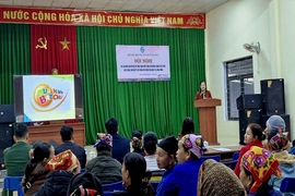 Đối thoại chính sách và giám sát thực hiện bình đẳng giới tại xã Tam Chung