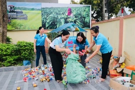 “Biến rác thành tiền” - việc làm nhỏ, ý nghĩa lớn của phụ nữ