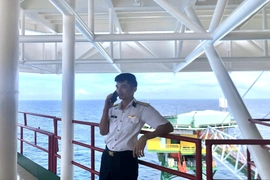 Hoà bình để viết tiếp khát vọng cha anh