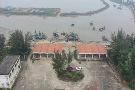 Cảng cá đầu tư tiền tỷ, tàu thuyền vẫn mắc cạn