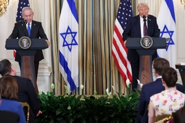 Tổng thống Trump cảnh báo Iran và Hamas