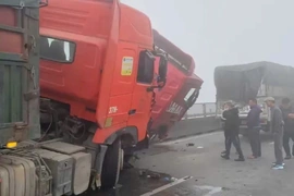 Tai nạn giao thông đặc biệt nghiêm trọng trên cao tốc Bắc - Nam đoạn qua tỉnh Thanh Hóa