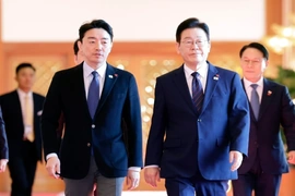 Hàn Quốc trấn áp tội phạm lừa đảo xuyên quốc gia, đưa 73 nghi phạm từ Campuchia về nước