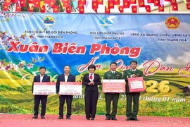 Agribank Nam Thanh Hóa đồng hành cùng chương trình “Xuân Biên phòng ấm lòng dân bản”