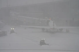 30 người thiệt mạng trong trận bão tuyết khổng lồ bao phủ nước Mỹ