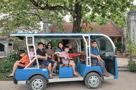 Làm mới du lịch để hút khách