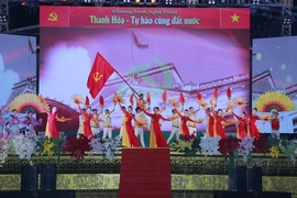 Đảng ta là hiện thân cho trí tuệ và danh dự của cả dân tộc!