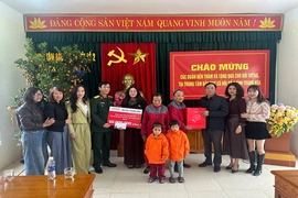 Viettel Thanh Hóa trao 100 suất quà tết tại trung tâm bảo trợ xã hội số 2