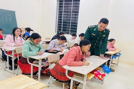 Bản Ón mùa này không chỉ có hoa mơ...