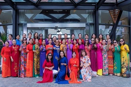 Lamori: Chạm xuân, gieo phúc lành