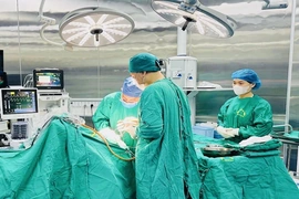 Những người giữ sự sống trong đêm giao thừa