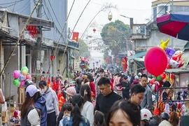 Chợ quê những ngày chạm ngõ mùa xuân