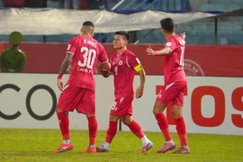 Nguy cơ CLB Công an Hà Nội bị xử thua 0-3; Tottenham cân nhắc bổ nhiệm Michael Carrick