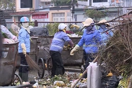 Nỗ lực giải quyết ùn ứ rác thải cục bộ sau Tết