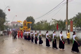 Phục dựng Lễ hội Đình làng Én sau nhiều năm gián đoạn