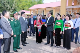 Phó Chủ tịch Quốc hội Trần Quang Phương kiểm tra, giám sát công tác chuẩn bị bầu cử tại xã Pù Luông