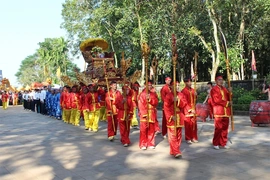 Từ lễ hội truyền thống đầu xuân đến sản phẩm du lịch đặc sắc