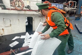 Kịp thời xử lý sự cố chìm tàu tại Cảng Quốc tế Long Sơn