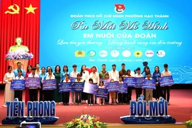 Đoàn phường Hạc Thành ra mắt mô hình “Em nuôi của Đoàn”