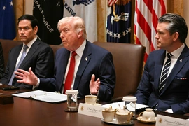 Tổng thống Mỹ Donald Trump một lần nữa chỉ trích NATO, gọi liên minh quân sự này là “con hổ giấy”