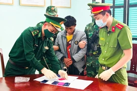 Đối tượng người Lào mua bán trái phép hơn 1.000 viên ma túy tổng hợp