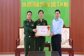 Chủ tịch UBND tỉnh Nguyễn Hoài Anh thăm Đồn Biên phòng Cửa khẩu quốc tế Na Mèo